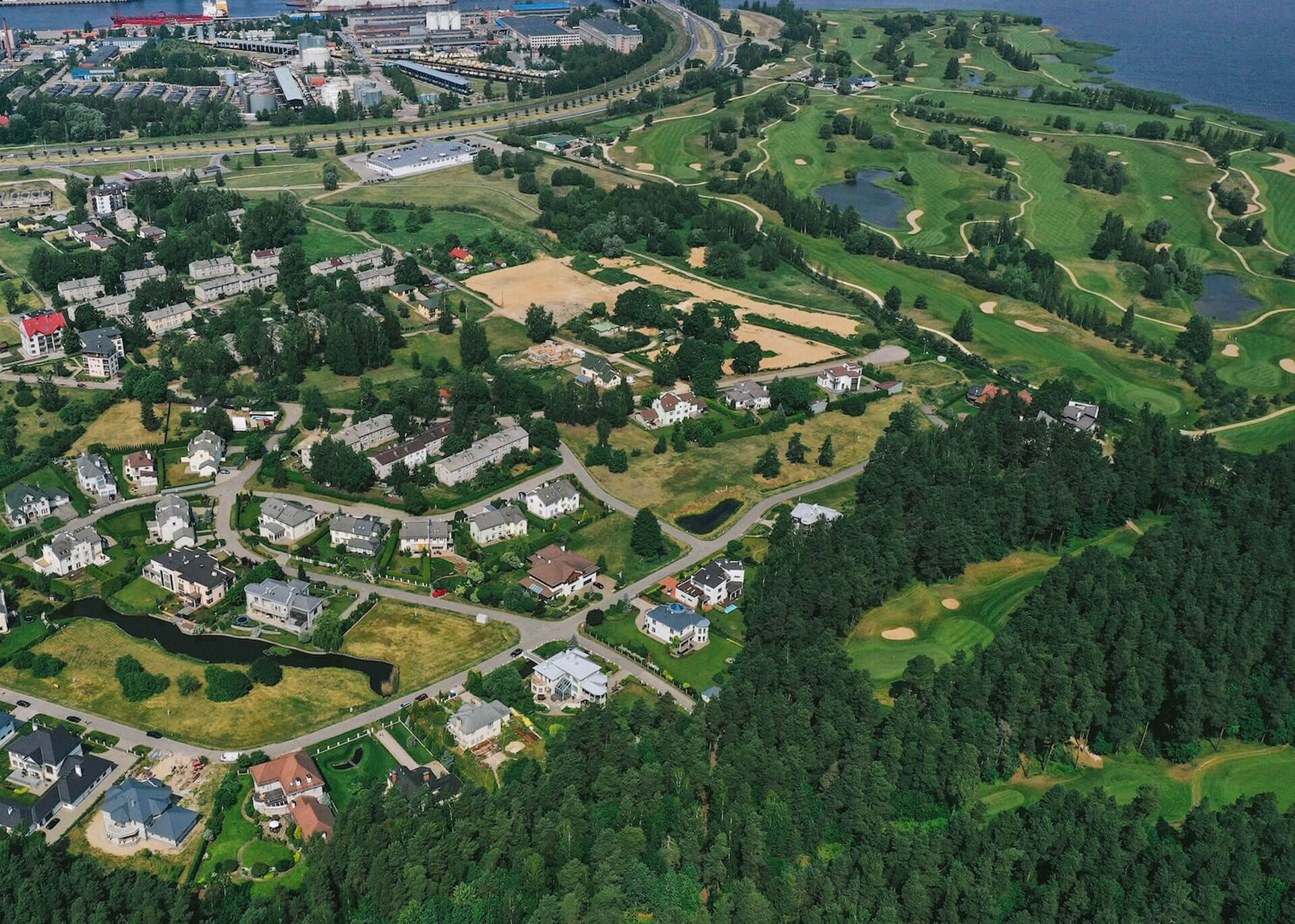 Terrains constructibles - vue aérienne lotissement